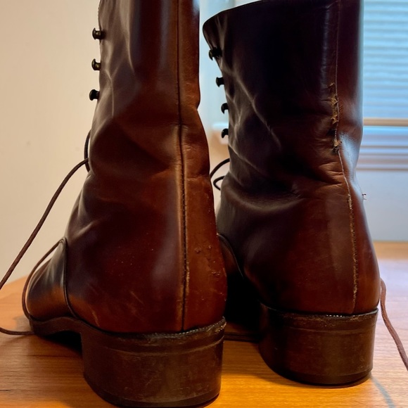 Cole Haan Lace-up Brown Leather Booties, size 6.5 - Picture 5 of 8